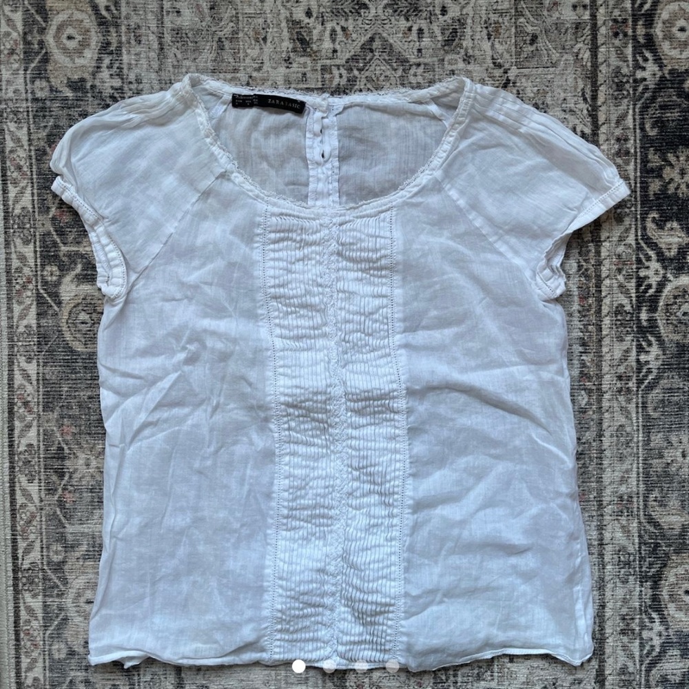 Vintage Zara white blouse with beautiful designs front and back.